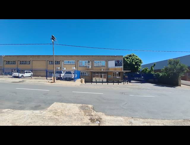 8,000M² WAREHOUSE FOR SALE IN WYNBERG